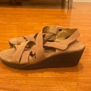 Aerosoles wedge sandals​​​​​​​​